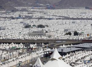 PILGRIMS BEGIN MOVEMENT TO MINA AHEAD OF FULL HAJJ RITES