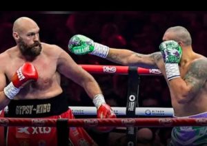 Usyk Defeats Fury in Heavyweight Championship Rematch