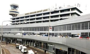 Just In: Fire guts Lagos airport old terminal