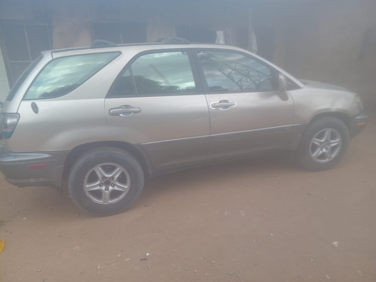 Ogun Police Arrest Security Guard, Two Others Over Car Theft, Recover Stolen Lexus in Ibafo