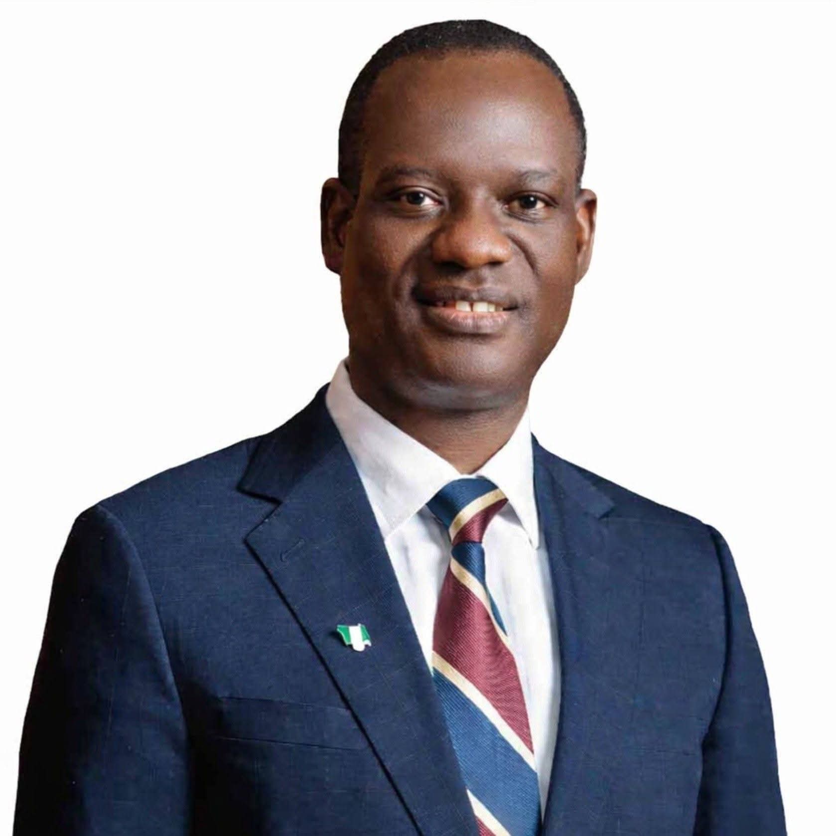 FG reduces ministers’ imprest to N700,000