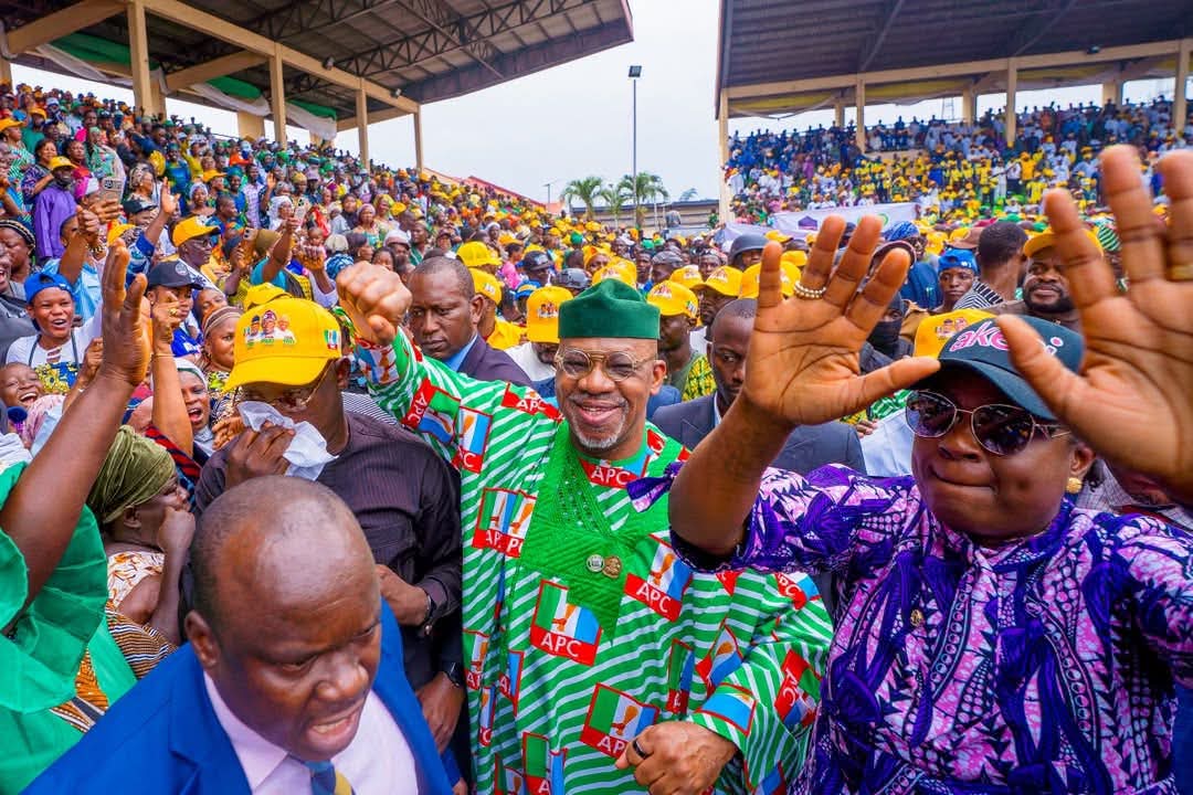 Abiodun receives defectors from PDP, ADC into APC