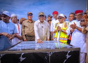 Aiyedatiwa Commissions 1km Concrete Walkway, Water Scheme, Flags Off 3km Project in Ilaje