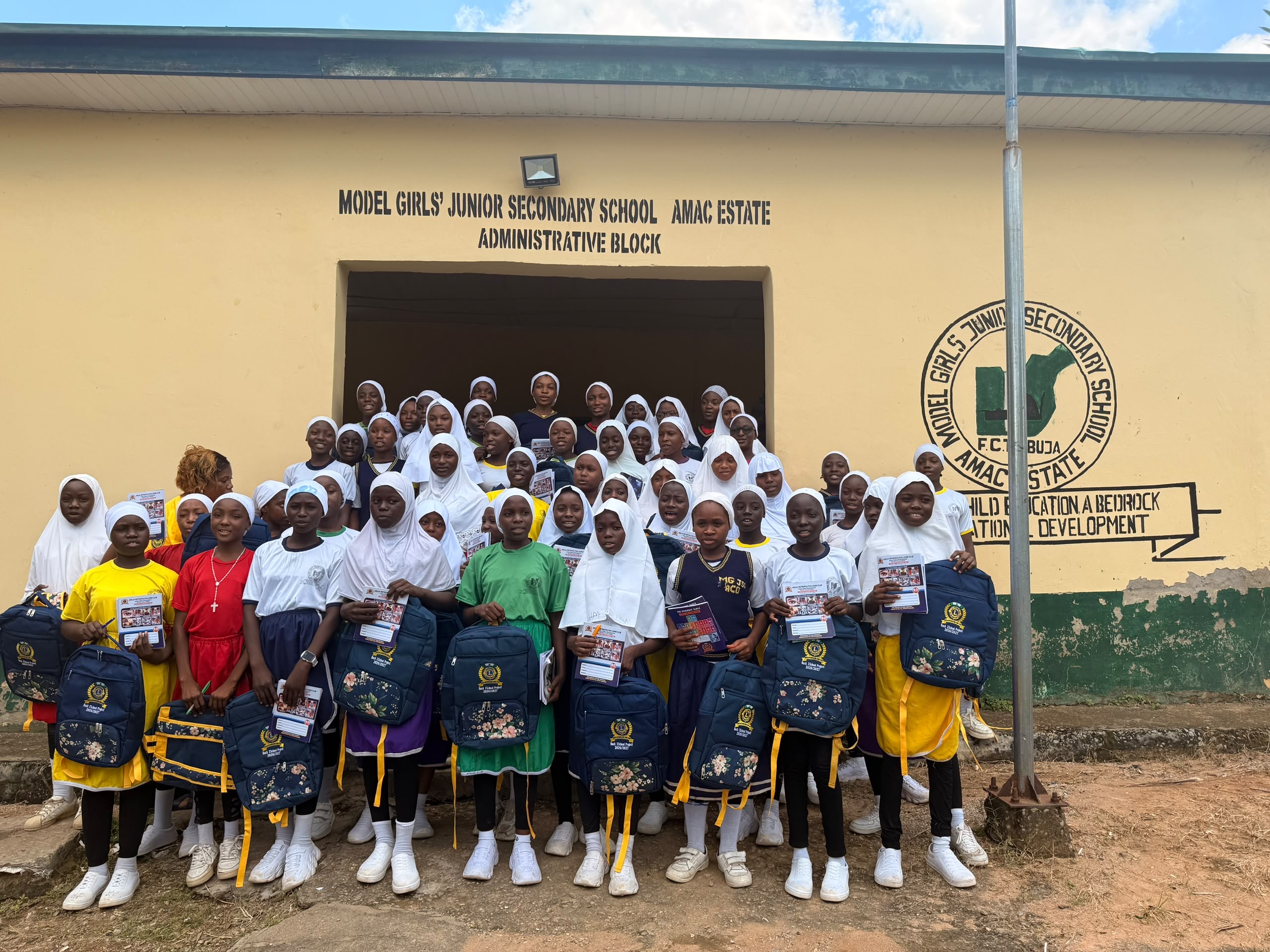 Abuja Metropolitan Lions Club Supports Over 100 Students in Back-to-School Initiative